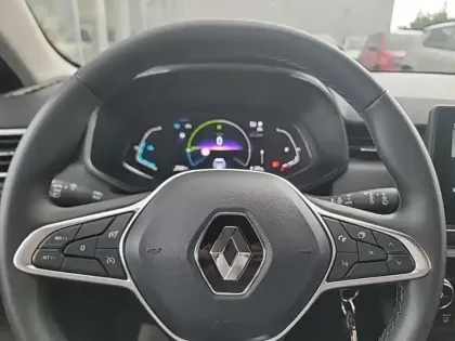 Photo 12 Renault Clio  1.6 E-Tech hybride 145ch Equilibre