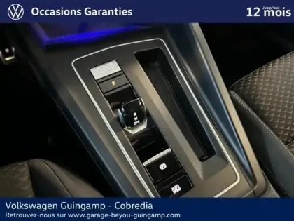 Photo 11 Volkswagen Golf  2.0 TDI SCR 116ch Active DSG7