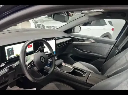 Photo 6 Renault Espace  1.2 E-Tech full hybrid 200ch Techno 7 places - 24