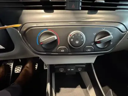 Photo 8 Hyundai Bayon  1.0 T-GDi 100ch Intuitive