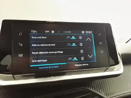 Photo 20 Peugeot 208  PureTech 100 S&S EAT8