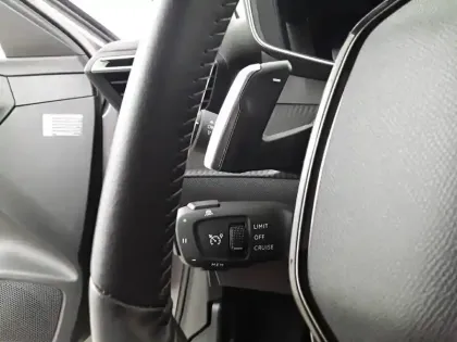 Photo 22 Peugeot 208  PureTech 100 S&S EAT8