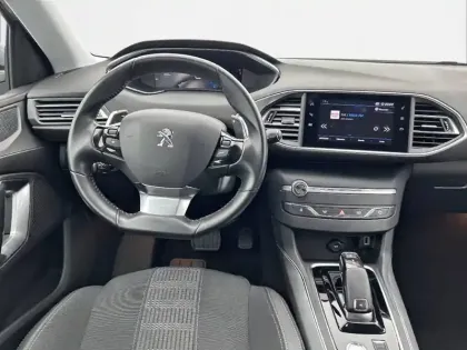 Photo 7 Peugeot 308  BlueHDi 130ch S&S EAT8