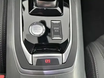 Photo 26 Peugeot 308  BlueHDi 130ch S&S EAT8