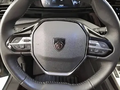 Photo 31 Peugeot 308 Gén. III Ph1 Allure Pack 5