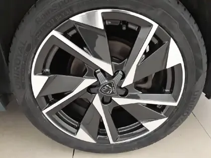 Photo 57 Peugeot 308 Gén. III Ph1 Allure Pack 5