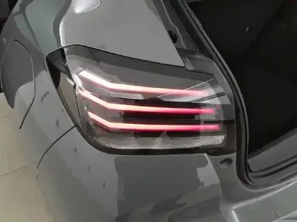 Photo 14 Peugeot 208  Hybrid 110 ch e-DCS6