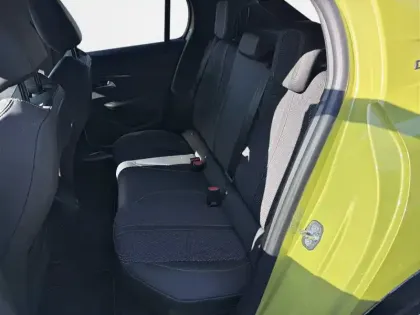 Photo 31 Peugeot 208  Hybrid 145 ch e-DCS6