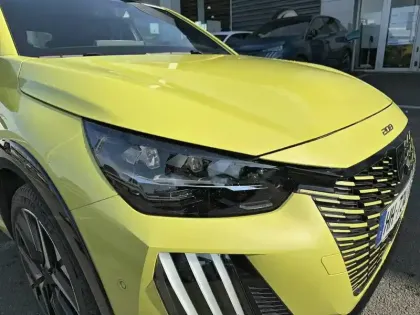 Photo 55 Peugeot 208  Hybrid 145 ch e-DCS6