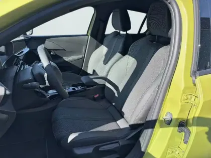 Photo 10 Peugeot 208 Gén. II Ph2 GT 5