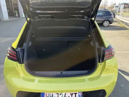 Photo 25 Peugeot 208  Hybrid 145 ch e-DCS6