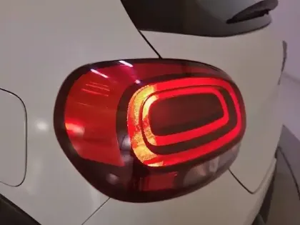 Photo 16 Citroën C3  BlueHDi 100 BVM6