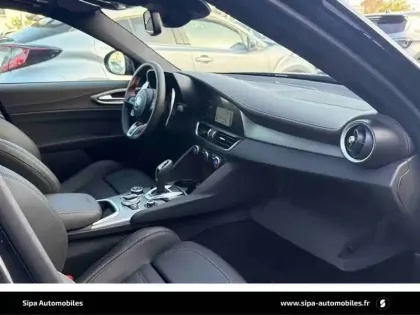 Photo 22 Alfa Romeo Giulia  2.2 210 ch AT8 Q4