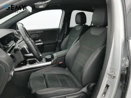 Photo 8 Mercedes GLA  250 e 8G-DCT