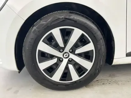 Photo 32 Renault Clio  E-Tech full hybrid 145