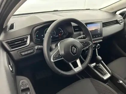 Photo 45 Renault Clio  E-Tech full hybrid 145