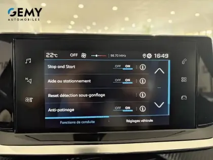 Photo 11 Peugeot 2008  PureTech 100 S&S BVM6