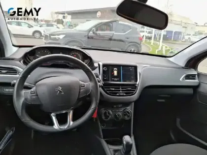 Photo 7 Peugeot 208  PureTech 82ch S&S BVM5 6.2 Evap