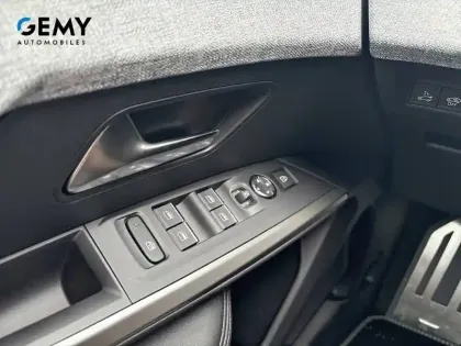 Photo 20 Peugeot 3008  Electrique 210 ch 73 kWh