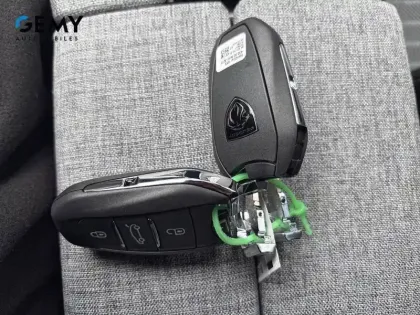 Photo 22 Peugeot 3008  Electrique 210 ch 73 kWh