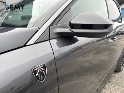 Photo 24 Peugeot 3008  Electrique 210 ch 73 kWh