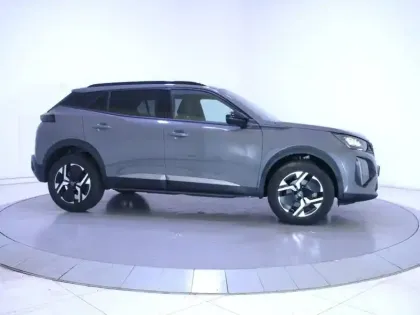 Photo 31 Peugeot 2008  Hybrid 145 e-DCS6