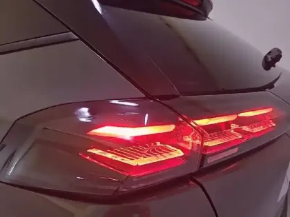 Photo 17 Peugeot 2008  Hybrid 145 e-DCS6