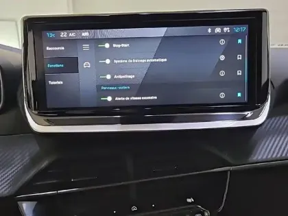 Photo 19 Peugeot 2008  Hybrid 145 e-DCS6