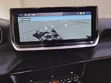 Photo 18 Peugeot 2008  Hybrid 145 e-DCS6