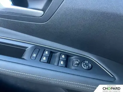 Photo 39 Peugeot 3008  Hybrid4 300 e-EAT8