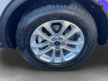 Photo 32 Ford Kuga  2.5 Duratec 190 ch FlexiFuel FHEV E85 Powershift