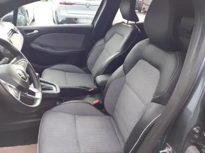 Photo 55 Renault Clio  E-Tech 140 - 21N