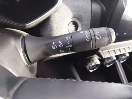 Photo 75 Renault Clio  E-Tech 140 - 21N