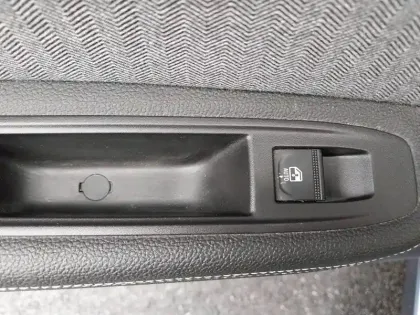 Photo 88 Renault Clio  E-Tech 140 - 21N