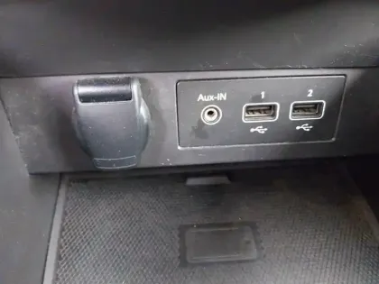 Photo 78 Renault Clio  E-Tech 140 - 21N