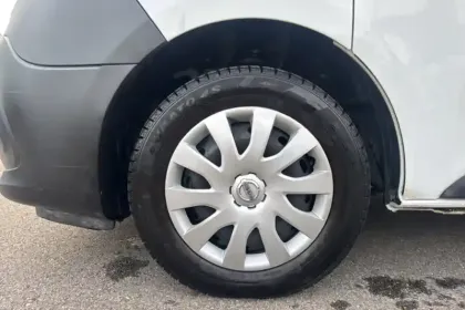 Photo 36 Nissan Nv300  FOURGON L1H1 2T8 2.0 DCI 120 BVM