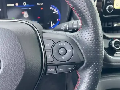 Photo 27 Toyota Corolla  Hybride 122h