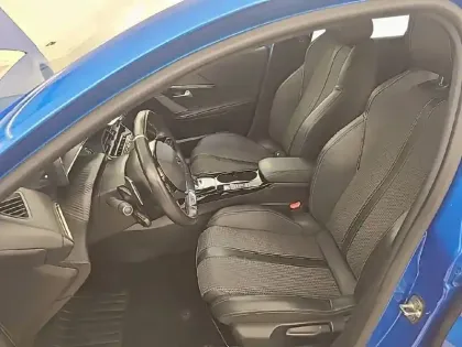 Photo 58 Peugeot 208  PureTech 100 S&S EAT8