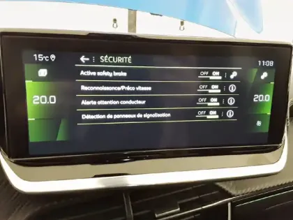 Photo 19 Peugeot 208 Gén. II Ph1 GT Line 5