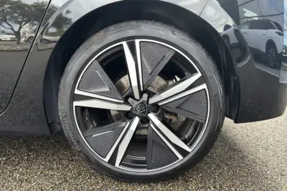 Photo 10 Peugeot 308  PureTech 130ch S&S EAT8