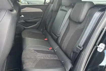 Photo 8 Peugeot 308  PureTech 130ch S&S EAT8