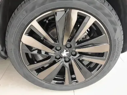 Photo 35 Peugeot 3008 Gén. II Ph2 GT 5