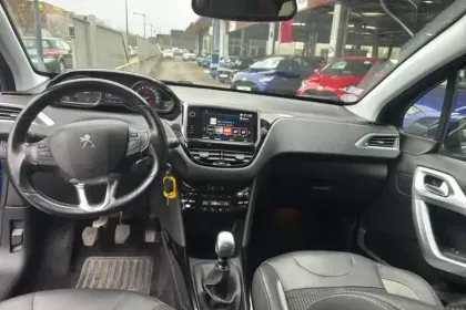 Photo 14 Peugeot 2008  PureTech 110ch S&S BVM6