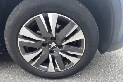 Photo 8 Peugeot 2008  PureTech 110ch S&S BVM6