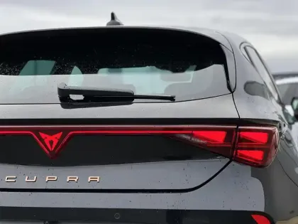 Photo 9 Cupra Leon  1.5 eTSI Hybrid 150 ch DSG7