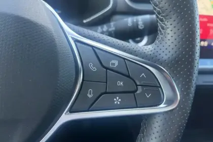 Photo 18 Renault Symbioz  E-Tech full hybrid 145