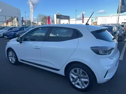 Photo 18 Renault Clio Gén. V (BJA) Ph2 Evolution 5