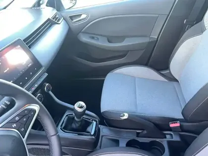 Photo 25 Renault Clio Gén. V (BJA) Ph2 Evolution 5