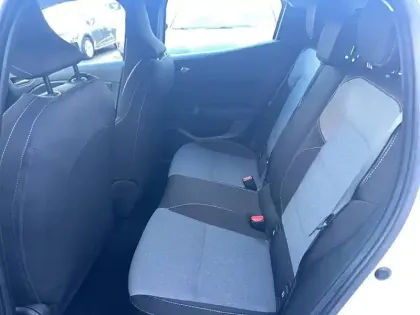 Photo 30 Renault Clio Gén. V (BJA) Ph2 Evolution 5