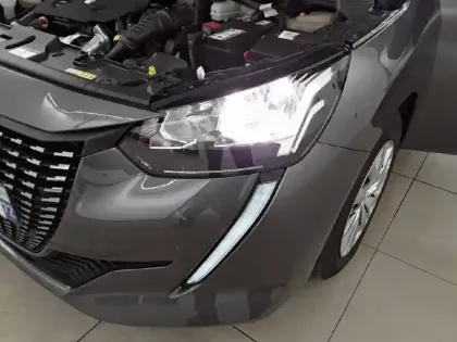 Photo 15 Peugeot 208  BlueHDi 100 S&S BVM6